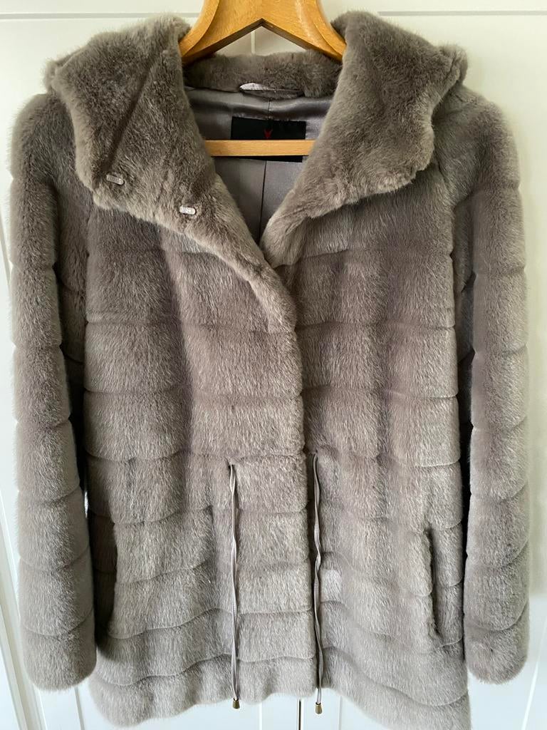 Magnifique manteau gris Fuchs Schmitt, Envoi, Comme neuf, Taille 38/40 (M)