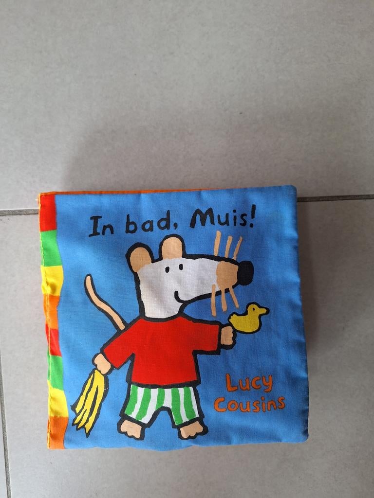 Stoffen Boekje "Muis in bad", 6 tot 12 maanden, Ophalen of Verzenden, Uitklap-, Voel- of Ontdekboek, Lucy Cousins