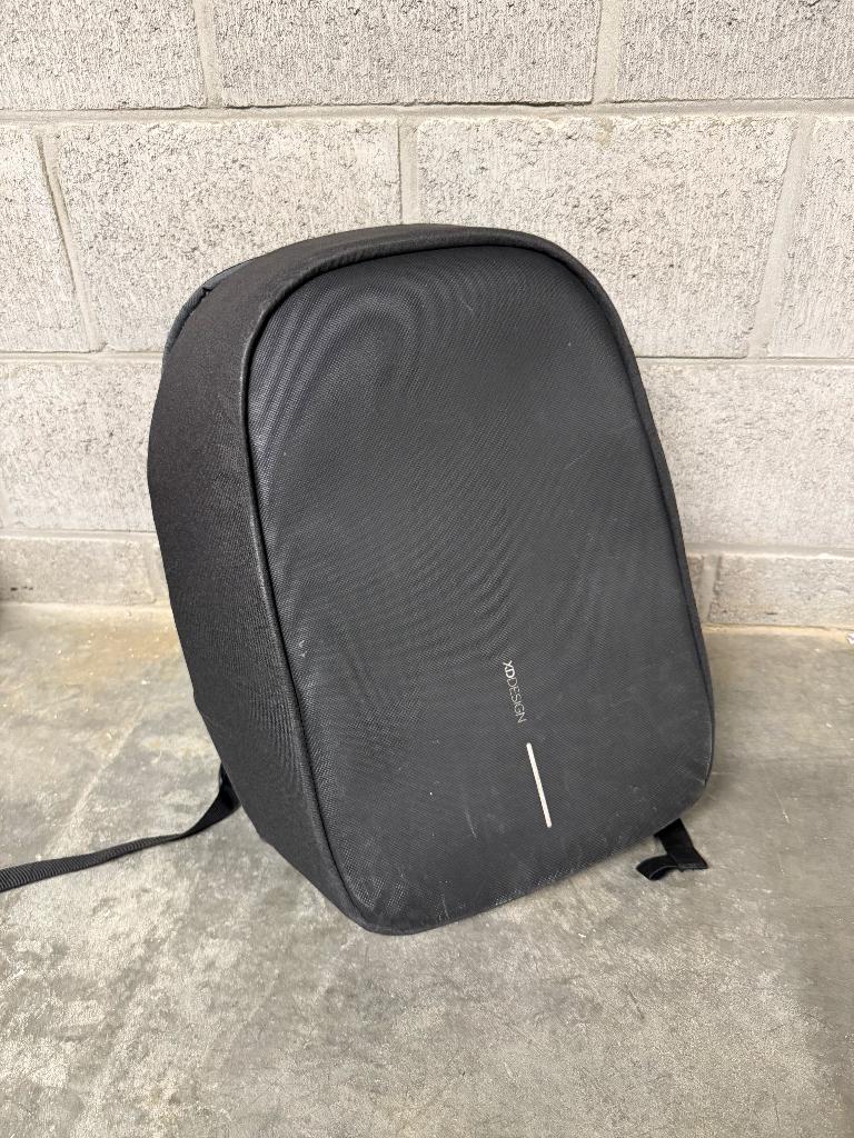 XD Design Bobby Hero Anti-Diefstal laptop rugzak, Computers en Software, Ophalen of Verzenden, 17 inch of meer, Gebruikt, Rugzak