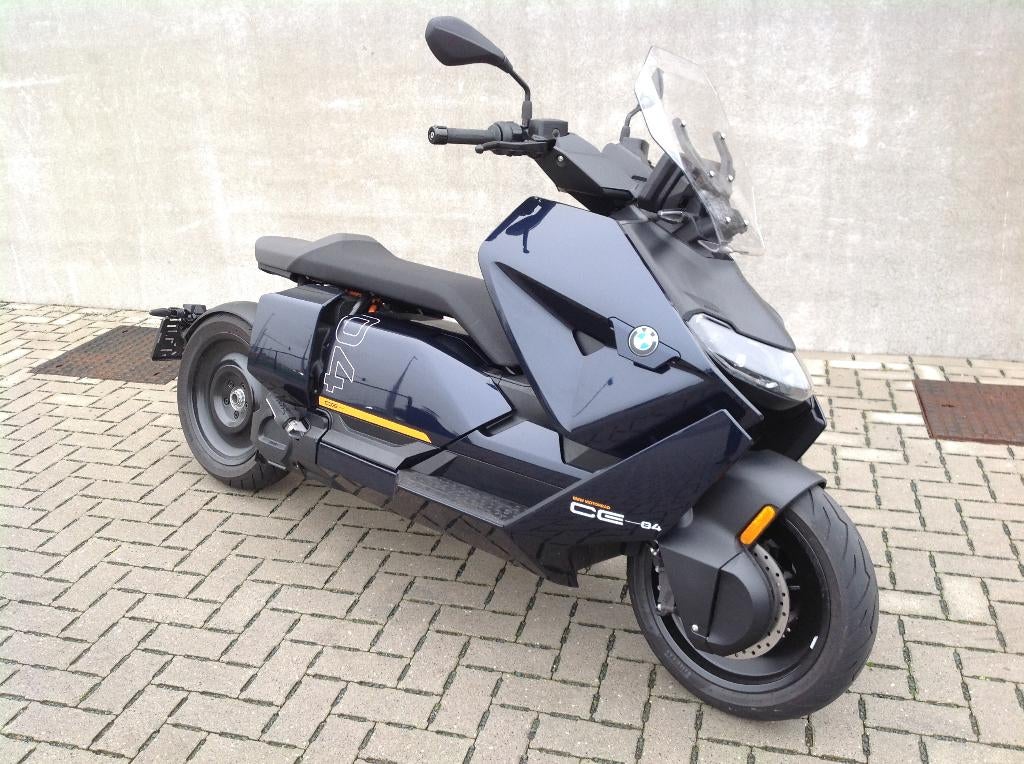 BMW CE04 (2025) - met slechts 750 km, Motos, Permis Moto A, Scooter, Entreprise, Éclairage LED