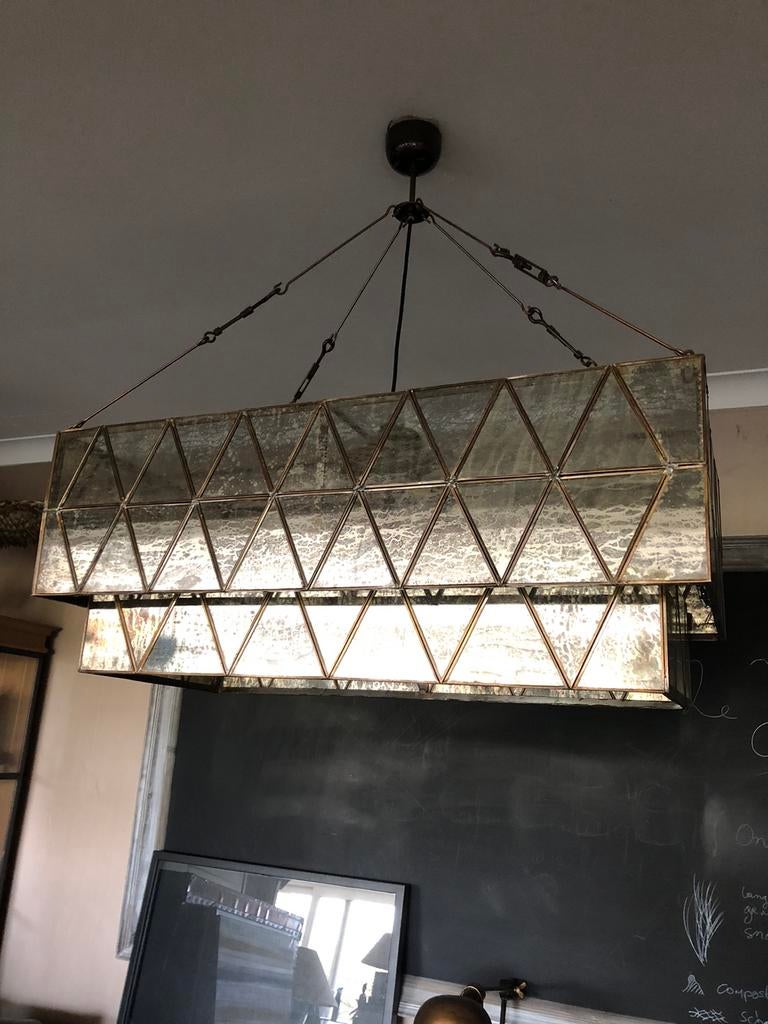 Lustres Flament, Enlèvement, Comme neuf