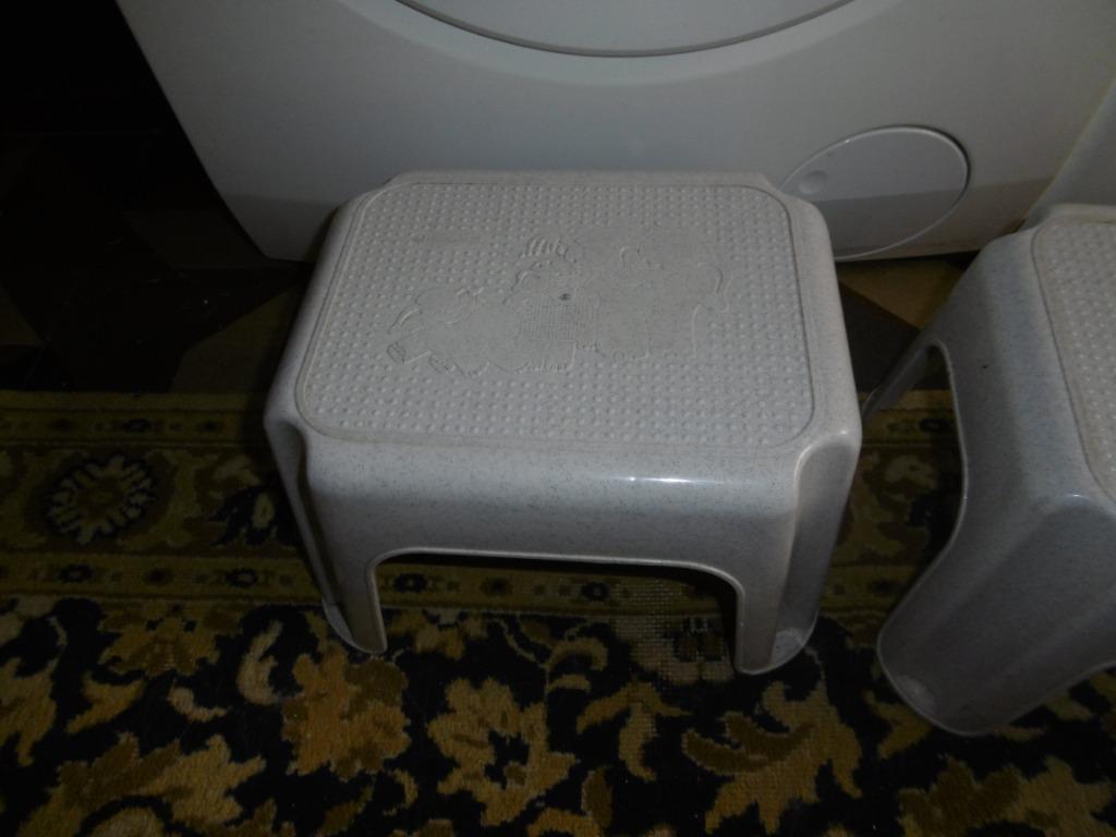 escabeau Rubbermaid gris, très bon état, Maison & Meubles, Accessoires pour la Maison | Autre, Comme neuf, Enlèvement ou Envoi