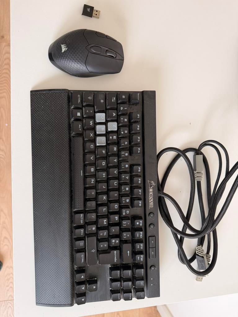 Clavier corsair K65 Lux Rgb + souris Dark core Rgb Se, Enlèvement, Comme neuf