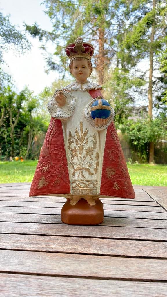 Enfant Jesus de Prague, Ophalen