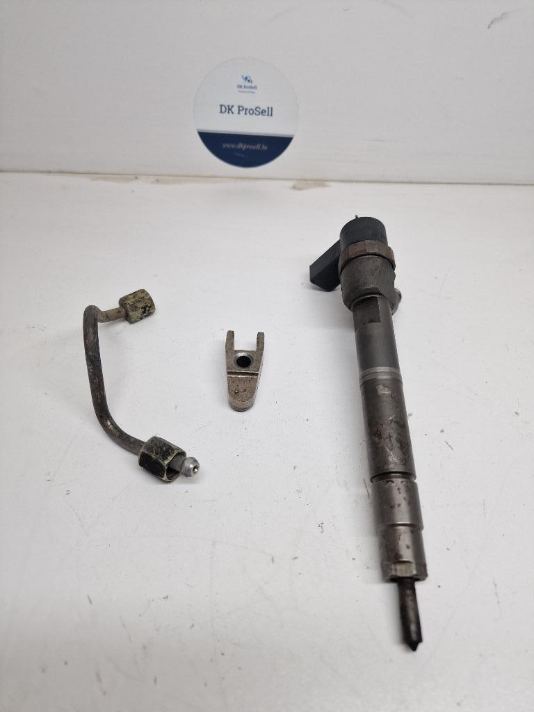 Injector/Verstuiver met brandstofleiding Mercedes E220, Ophalen of Verzenden, Gebruikt, Mercedes-Benz