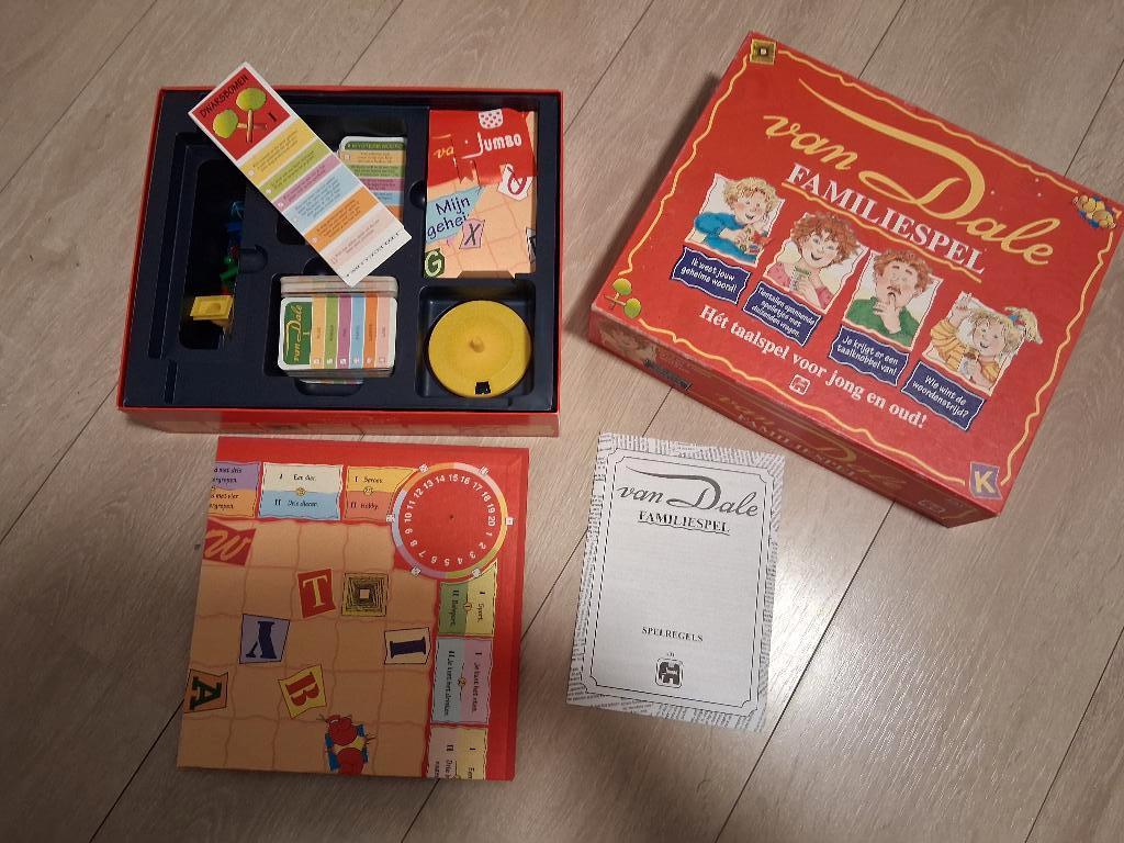 bordspel  Familiespel  taalspel voor jong en oud, Drie of vier spelers, Ophalen, Gebruikt, Jumbo