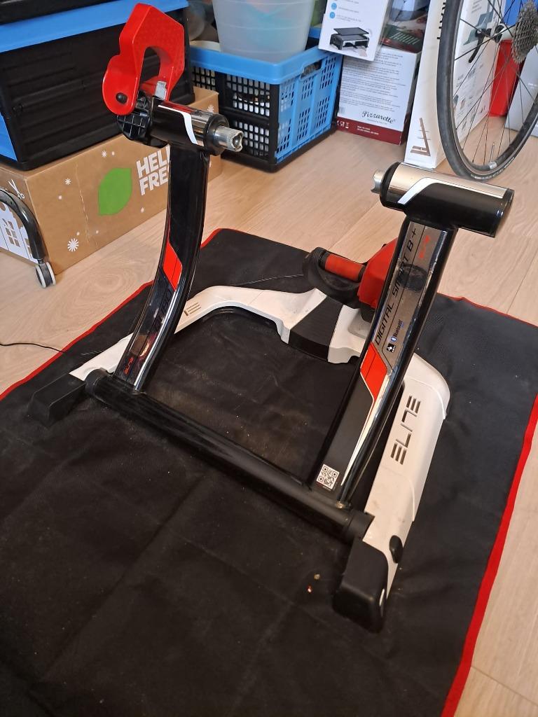Elite Qubo Digital Smart B+ fietsrol + Trainingswiel&band, Ophalen, Gebruikt, Overige typen