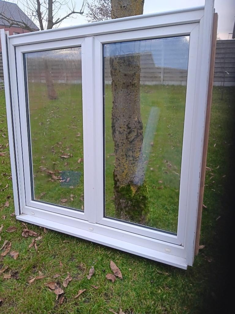 Dubbel opendraaiende pvc raamvleugel met rolluik en dorpel, Doe-het-zelf en Bouw, Ophalen, Kunststof, Gebruikt, Raamkozijn