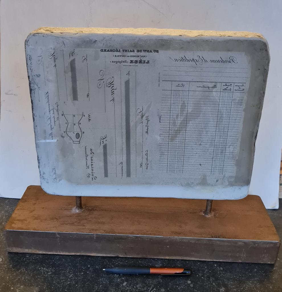 Grand piédestal pierre d'imprimerie ancien- CURIOSITÉ UNIQUE, Enlèvement