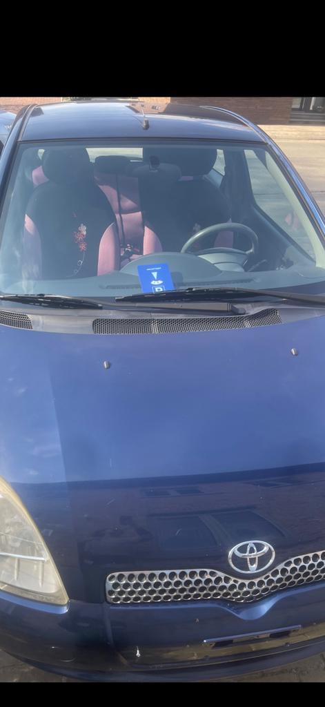 Toyota yaris 2003 AUTOMATIC benzine 150.000km, Auto's, Stof, Zwart, Blauw, Particulier