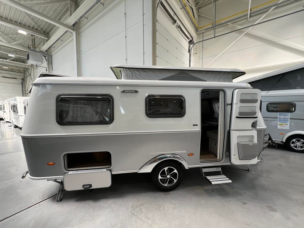 Eriba Hymer Touring 642 NIEUW, Caravanes & Camping, Caravanes, Jusqu'à 4, 6 à 7 mètres, Entreprise, Siège standard