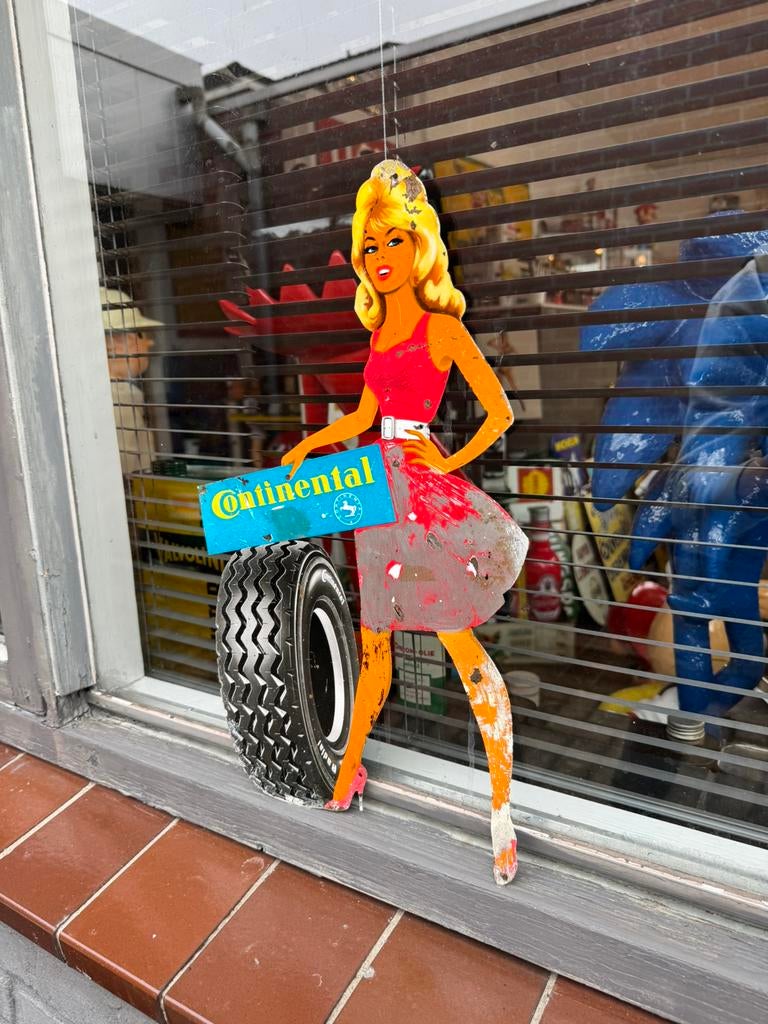 Ancienne publicité continentale Pin Up, Collections, Marques & Objets publicitaires, Enlèvement ou Envoi, Utilisé, Panneau publicitaire