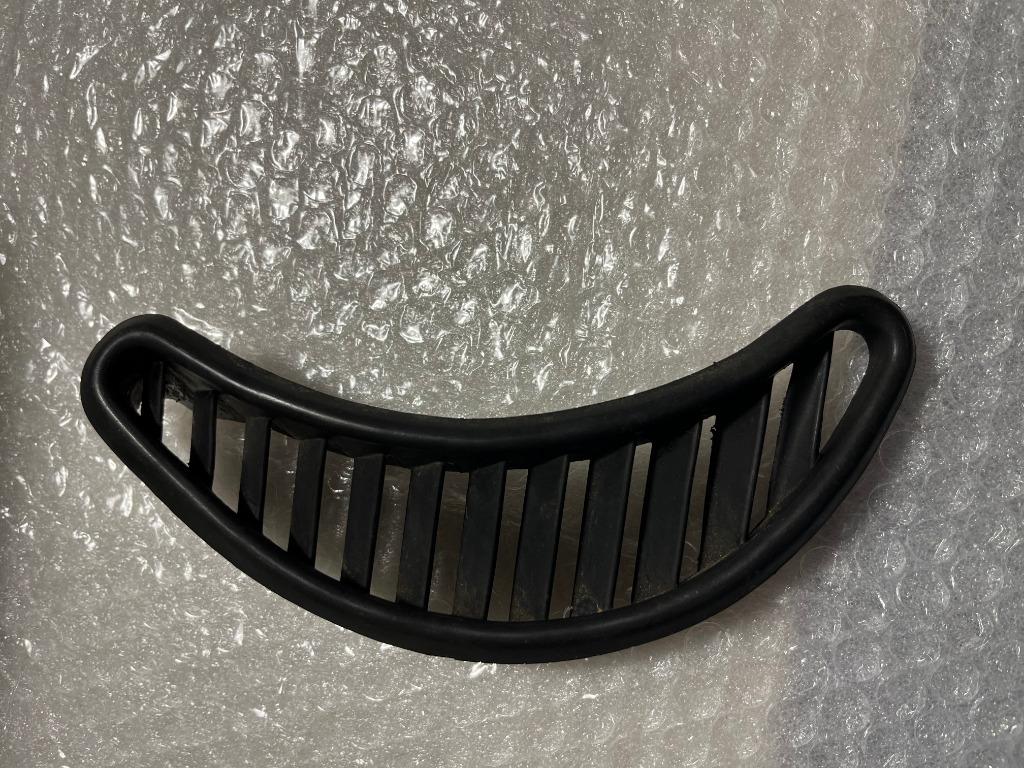 VW cox kever cache croissant « ventilation » arrière, Autos : Pièces & Accessoires, Enlèvement ou Envoi, Volkswagen