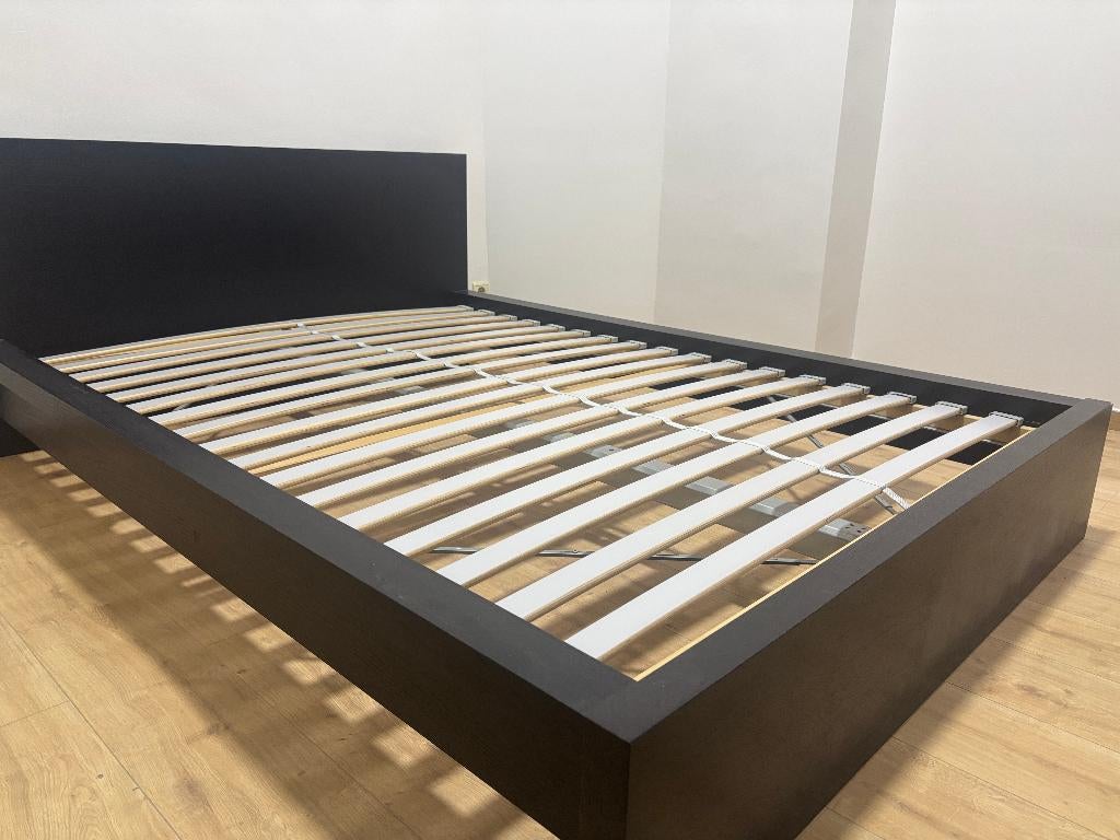 Lit Malm Ikea 140 cm (matelas et sommier inclus), Maison & Meubles, 140 cm, Enlèvement, Utilisé, 200 cm