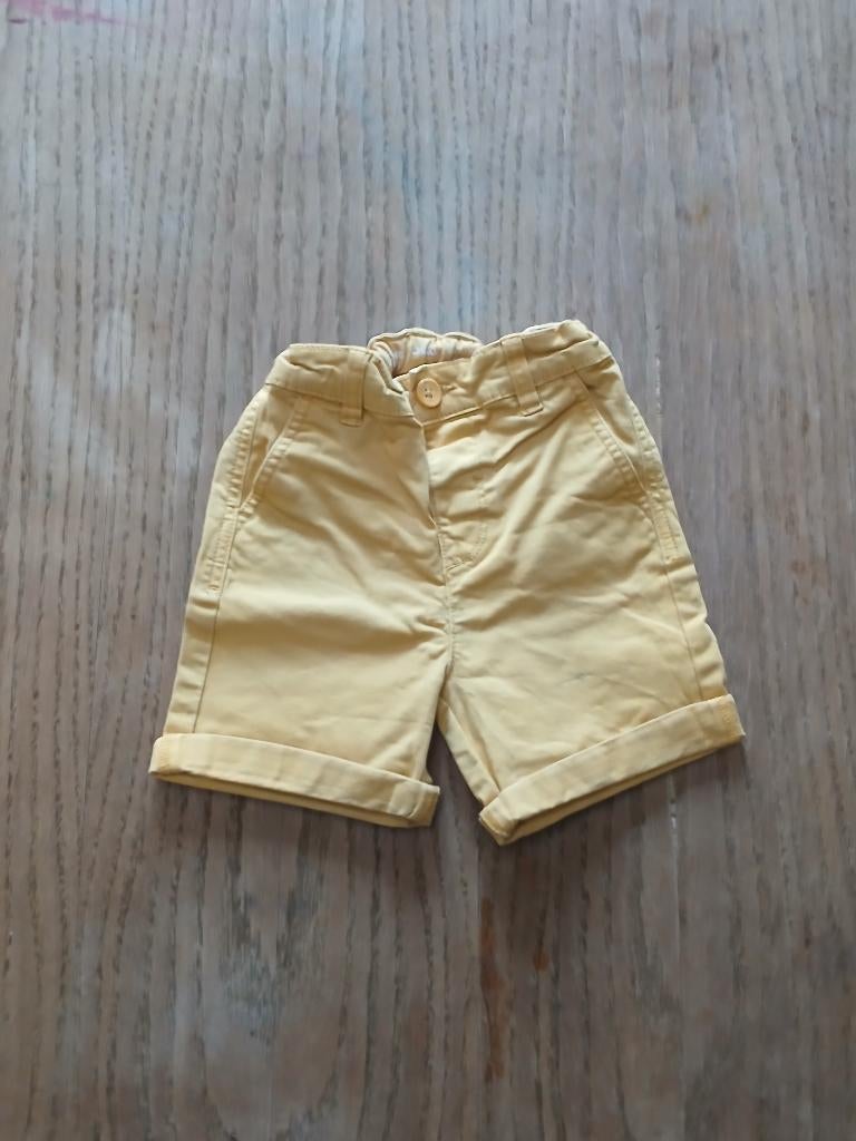 Gele Primark chinoshort – maat 104, Enfants & Bébés, Vêtements enfant | Taille 104, Utilisé, Garçon, Pantalon, Enlèvement ou Envoi