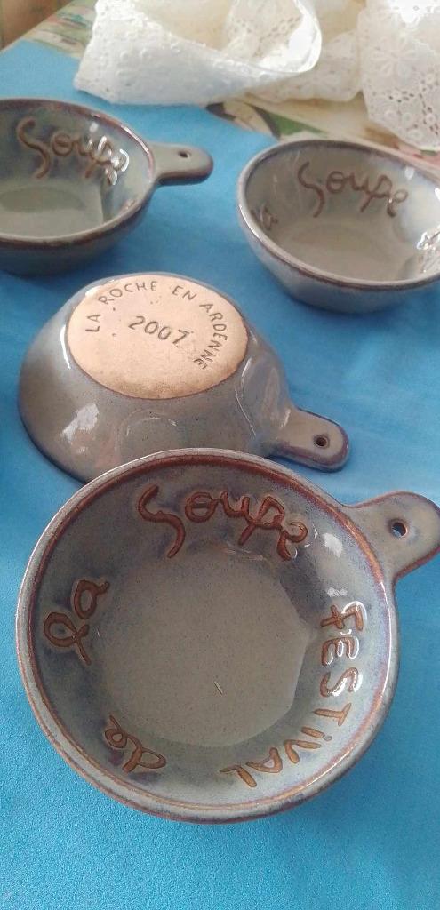 soep potjes Festival de la soupe 2007 La Roche, Ophalen of Verzenden, Zo goed als nieuw, Aardewerk, Kom(men)