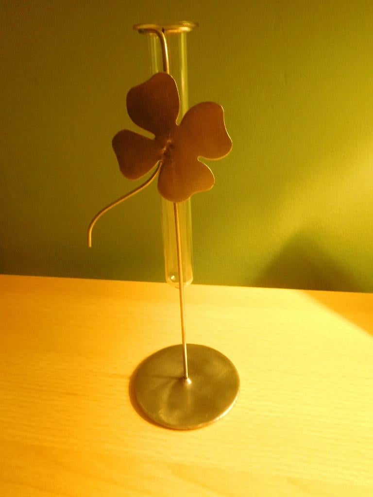 Soliflore reageerbuisstijl met klavertje met 4 blaadjes, Overige kleuren, Ophalen of Verzenden, Minder dan 50 cm, Glas