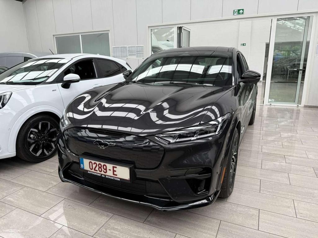Ford Mustang Mach-E 91 kWh AWD GT (bj 2023, automaat), Auto's, Automaat, Gebruikt, Zwart, Vierwielaandrijving