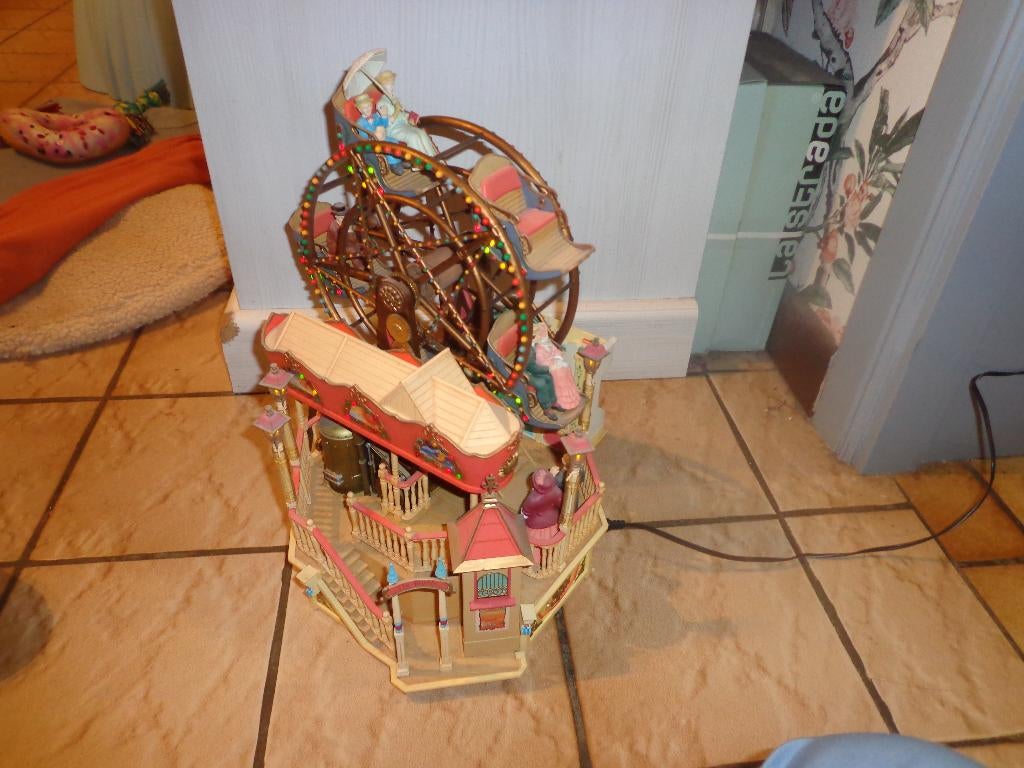 Reuzenrad - enesco muziekdoos, Ophalen