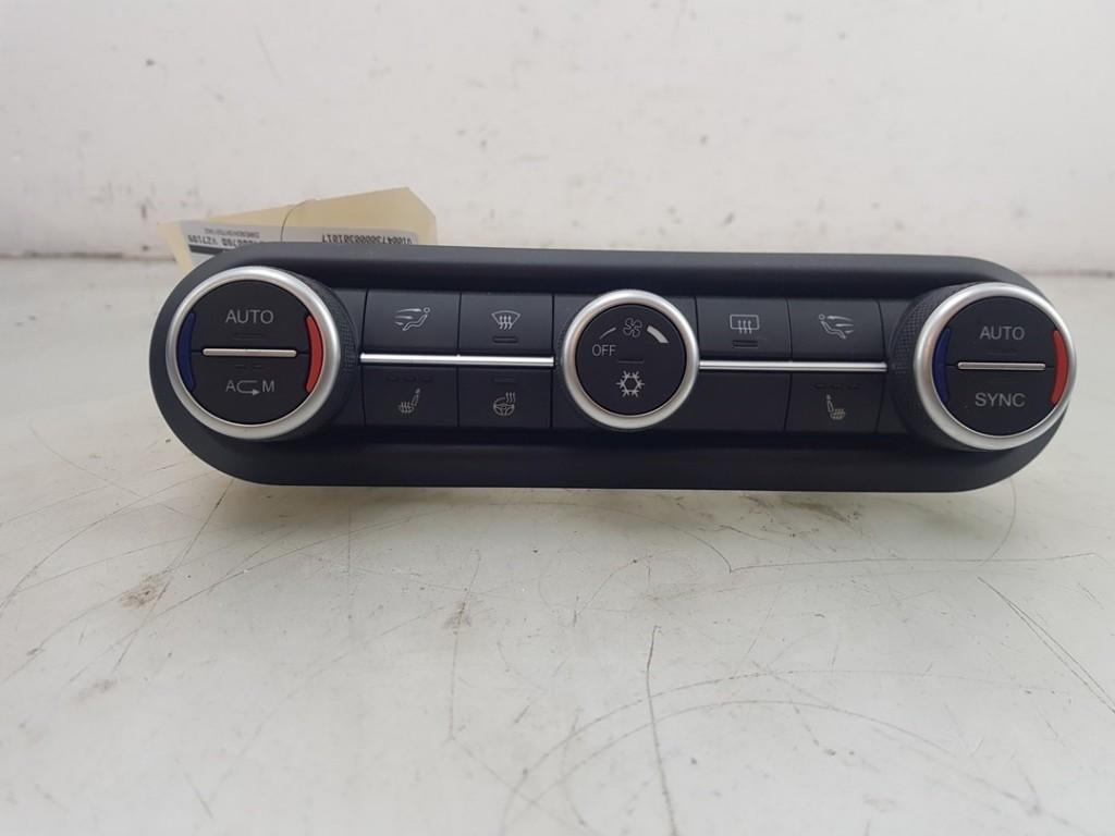 PANNEAU DE COMMANDE CHAUFFAGE CLIMATISATION Giulia (952), Autos : Pièces & Accessoires, Tableau de bord & Interrupteurs, Alfa Romeo