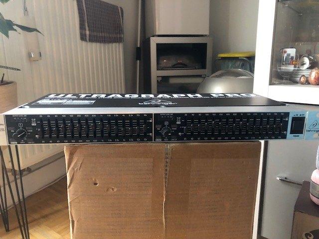 Égaliseur Behringer Ultragraph Pro FBQ1502, Enlèvement ou Envoi, Comme neuf, Equalizer ou Égaliseur