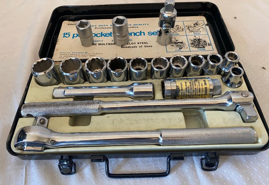 Coffret de clés à douilles Kinzo en Chrome-Molybdène, Enlèvement ou Envoi, Comme neuf