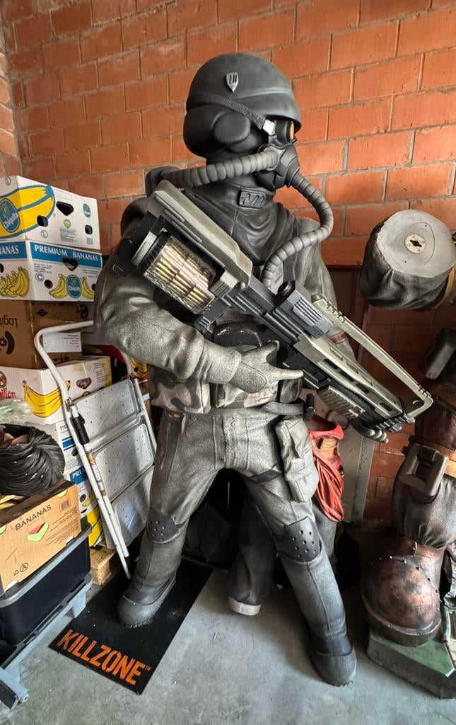Lifesize Helghast Killzone statue 2m – zeldzaam, Collections, Enlèvement, Utilisé