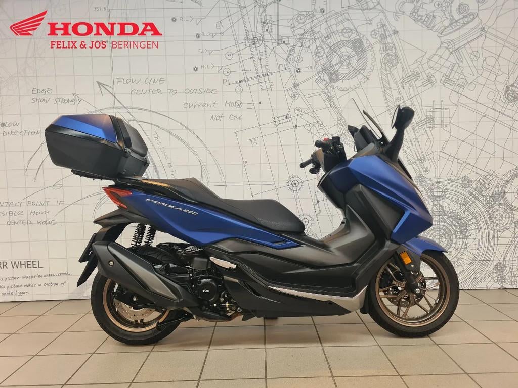 Honda NSS 350 Forza (année de construction 2023), Motos, Motos | Honda, Entreprise, Scooter, 12 à 35 kW