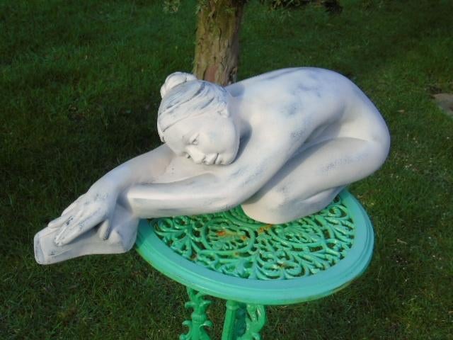 een slapende ballerina in gepatineerde steen. uitverkocht!, Tuin en Terras, Ophalen, Nieuw