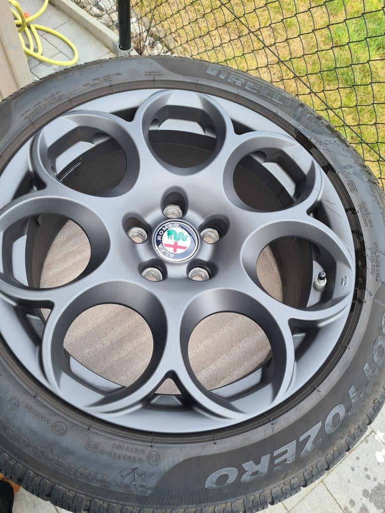 Alfa romeo velgen 17 inch, Auto-onderdelen, Banden en Velgen, Band(en), 17 inch, Ophalen