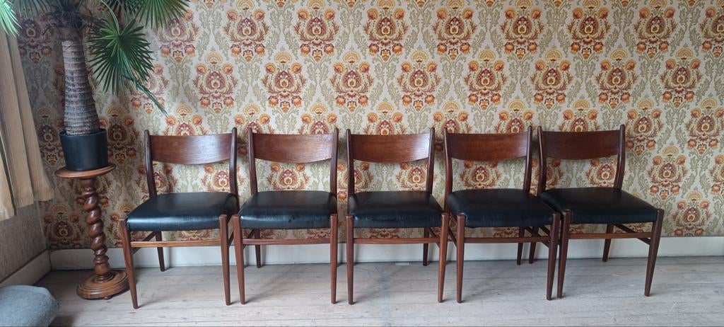 Cees Braakman voor Pastoe set van 5 stoelen, Ophalen