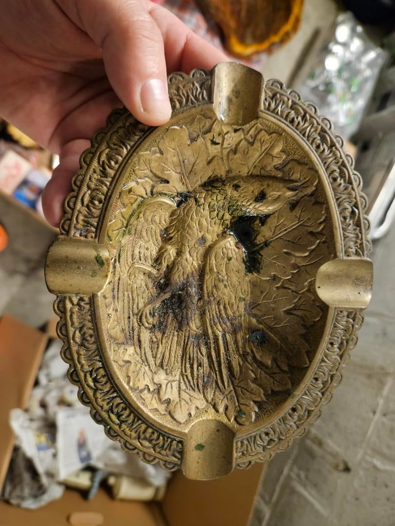 Cendrier, Collections, Enlèvement