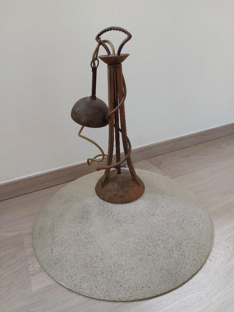 Plafonnier verre et fer forgé, Enlèvement, Verre