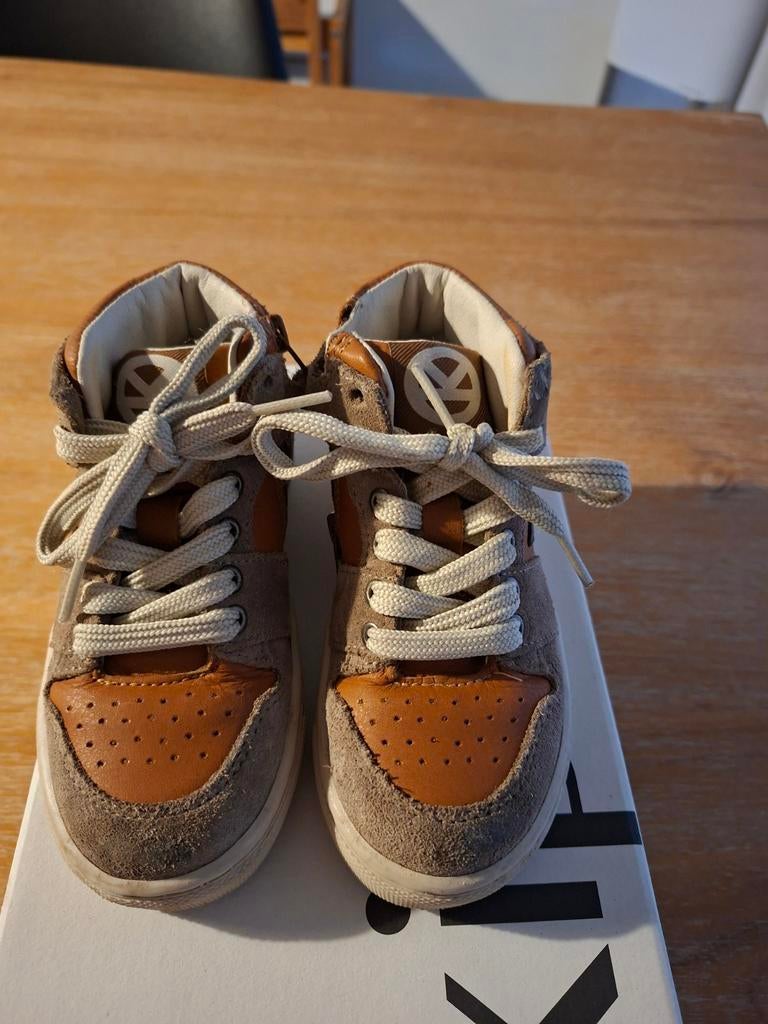 Schoenen kipling bruin beige veters jongens maat 25, Kinderen en Baby's, Kinderkleding | Schoenen en Sokken, Kipling, Schoenen