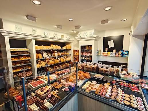 Bakkerij afbreken, Zakelijke goederen, Exploitaties en Overnames