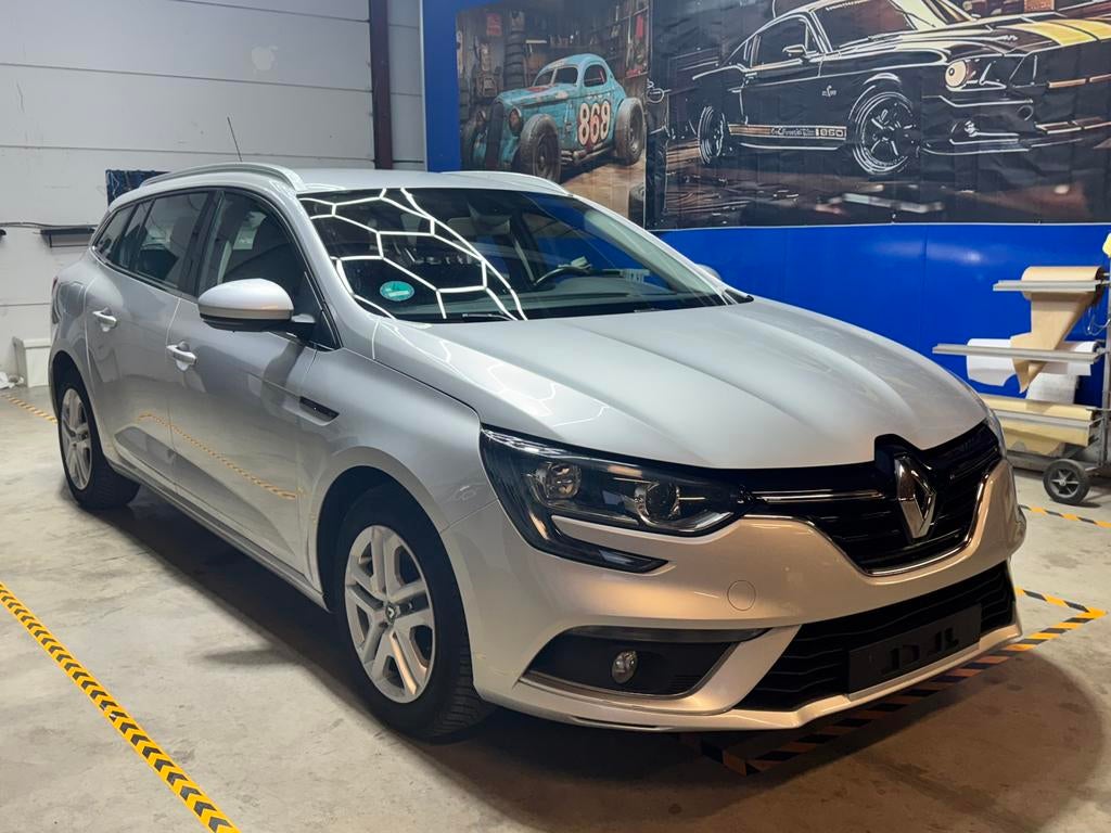Renault Megane, Auto's, Voorwielaandrijving, Stof, 4 cilinders, Bedrijf