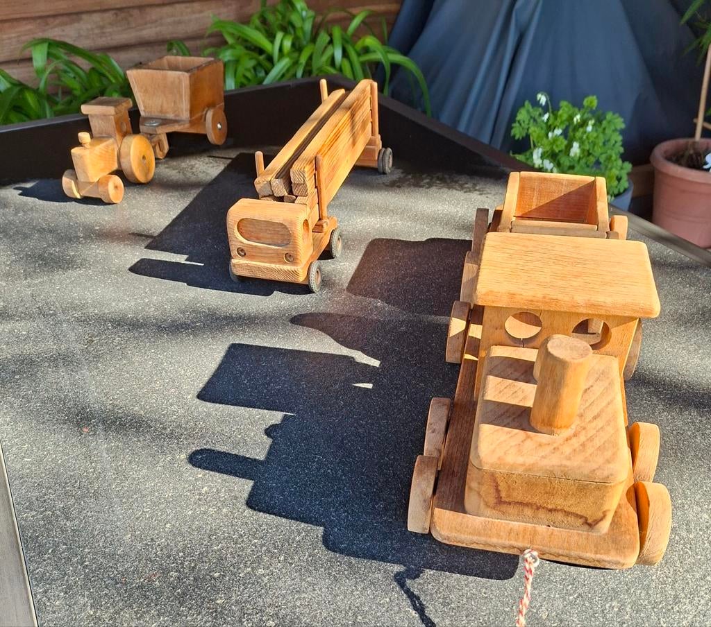 Houten speelgoed, Enlèvement, Utilisé