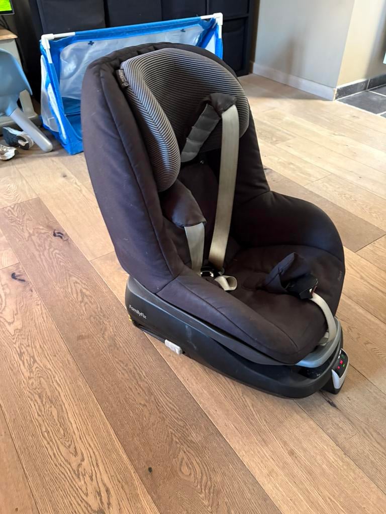 Kinderstoel auto, Ophalen, Zo goed als nieuw