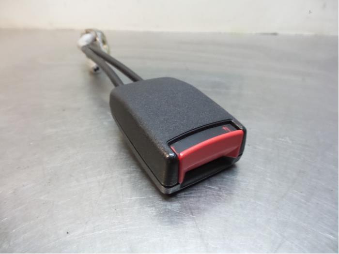 Insertion ceinture de sécurité arrière droite d'un Volksw, Autos : Pièces & Accessoires, Volkswagen, -, Utilisé, -
