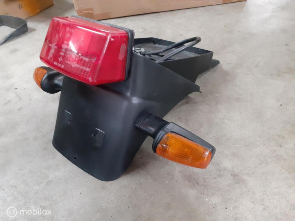 Achterlicht knipperlichten nummerplaathouder Supersport SS, Enlèvement ou Envoi, Factorystore.service@ducati.com, Via Antonio Cavalieri Ducati, 74/5, 74/6, 40132 Bologna BO