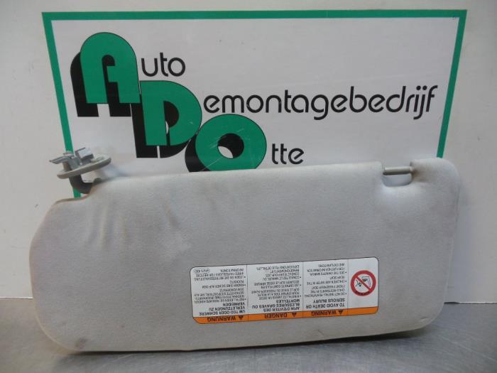 Pare-soleil d'un Mitsubishi Space Wagon (Space Wagon 99-), -, Utilisé, Mitsubishi, -