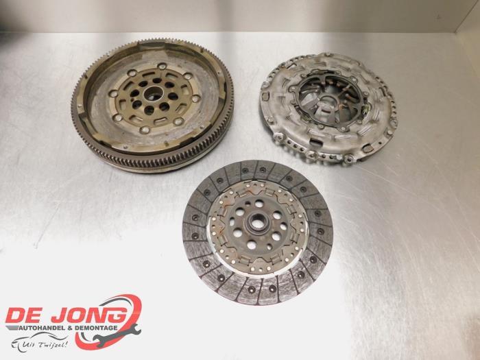 Dubbele massa vliegwiel van een Audi A3, Auto-onderdelen, Motor en Toebehoren, Audi, Gebruikt, 3 maanden garantie, Ophalen of Verzenden