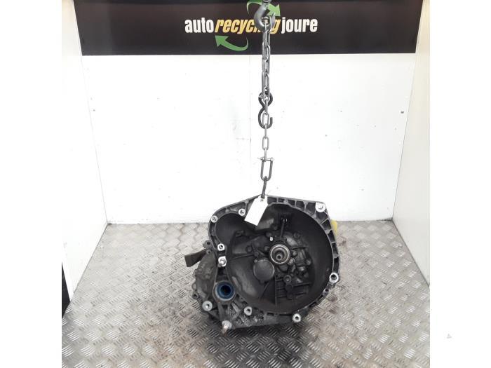 Boîte de vitesse d'un Alfa Romeo 147, -, -, 3 mois de garantie, Utilisé