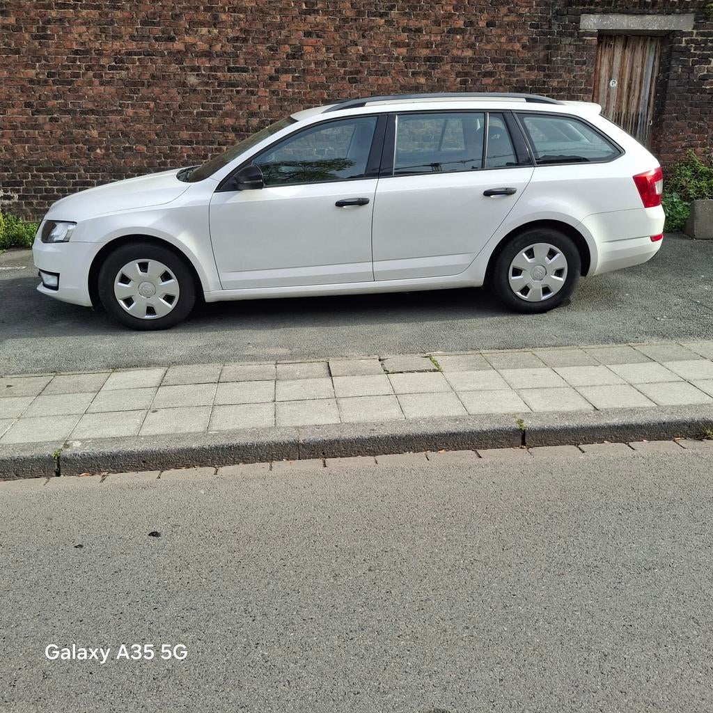 Skoda Octavia 1.6 diesel, EURO 6, 91000 km, Auto's, Euro 6, Bedrijf, Diesel, Te koop