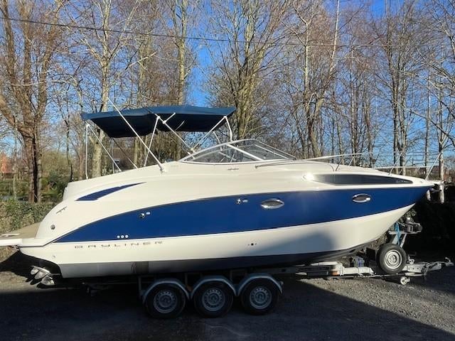 Bayliner 265 cruiser Mercruiser 5.0 MPI Bravo 3 op trailer, Ophalen, 50 pk of meer, Binnenboordmotor, Polyester