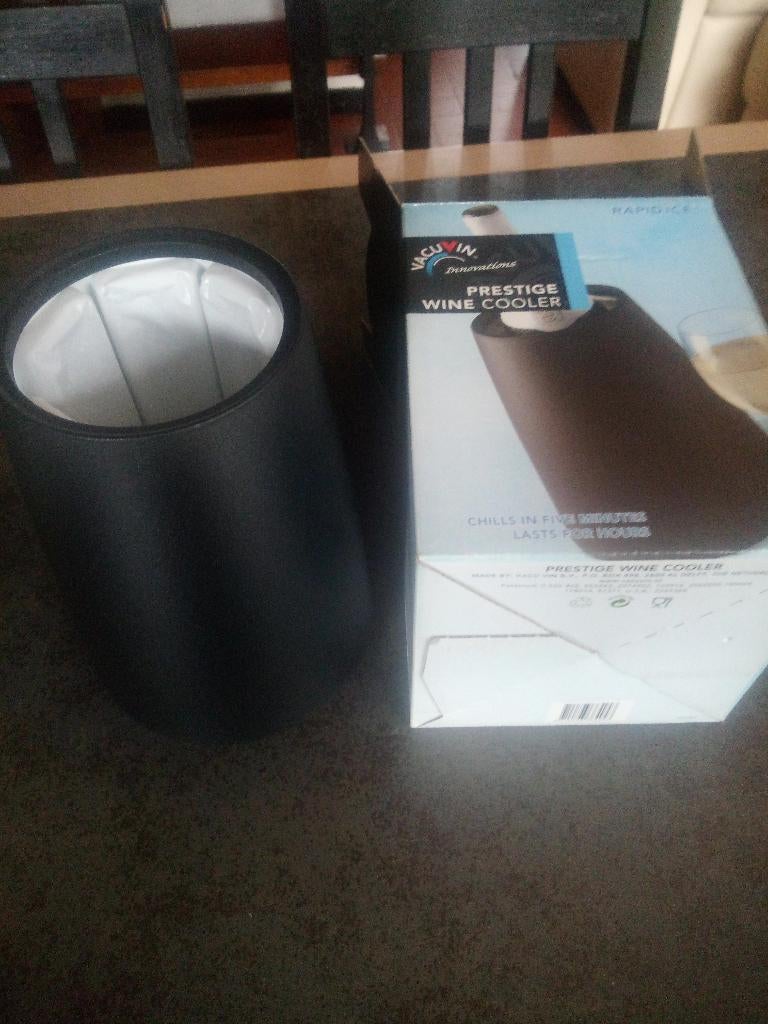 Wine cooler (seau rafraichisseur), Ophalen