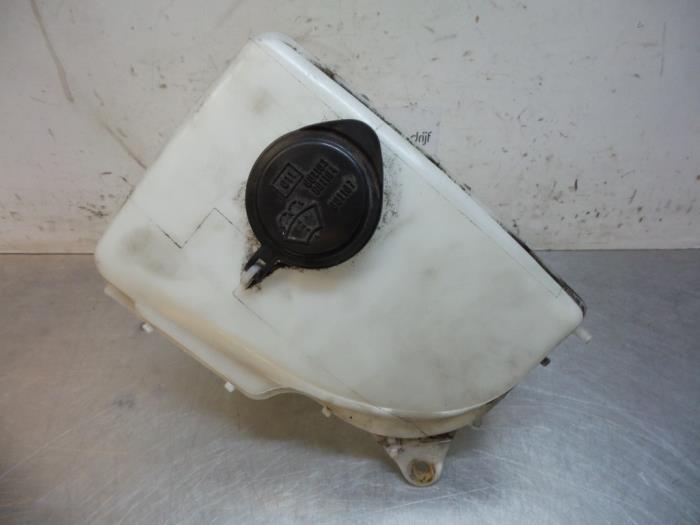 Réservoir lave-glace avant d'un Toyota Corolla (Corolla 96-, Autos : Pièces & Accessoires, Vitres & Accessoires, Toyota, Utilisé