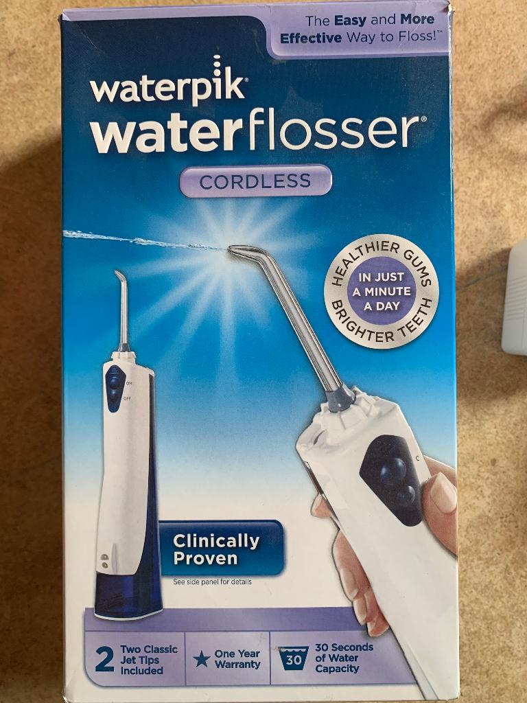 Waterflosser elektrisch  (USA adapter), Elektronische apparatuur, Ophalen of Verzenden, Nieuw, Mondverzorging