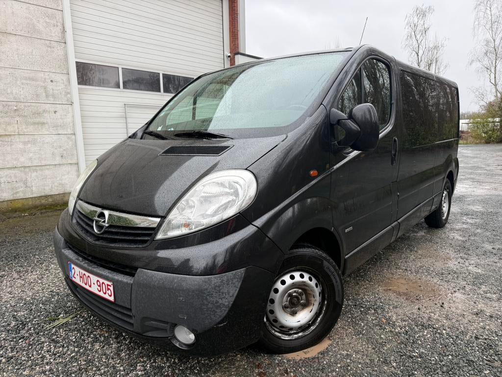 Opel Vivaro 2.5 CDTI - Automaat - 135.000 KM - LONG - 6 zit, Auto's, Bedrijf, 6 zetels, 107 kW, Euro 4