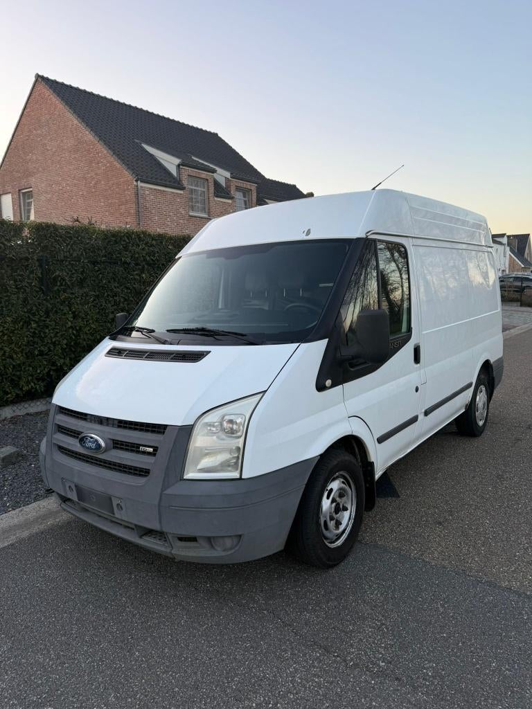 Ford Transit 2.2TDci Lichte vr. 3-zit L2H2, Autos, Ford, Particulier, Transit, ABS, Airbags, Vitres électriques, Radio, Attache-remorque